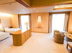 room-004