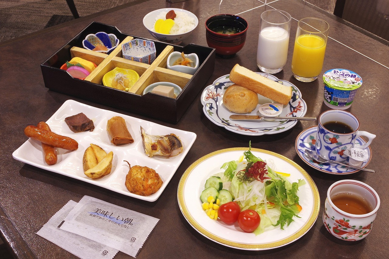 朝食バイキング
