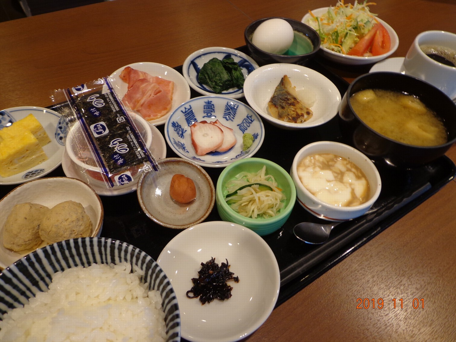 朝食の一例2（日替り和定食）