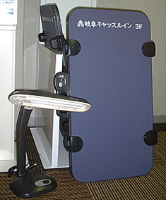 【貸出し品】ズボンプレッサー・電気スタンド