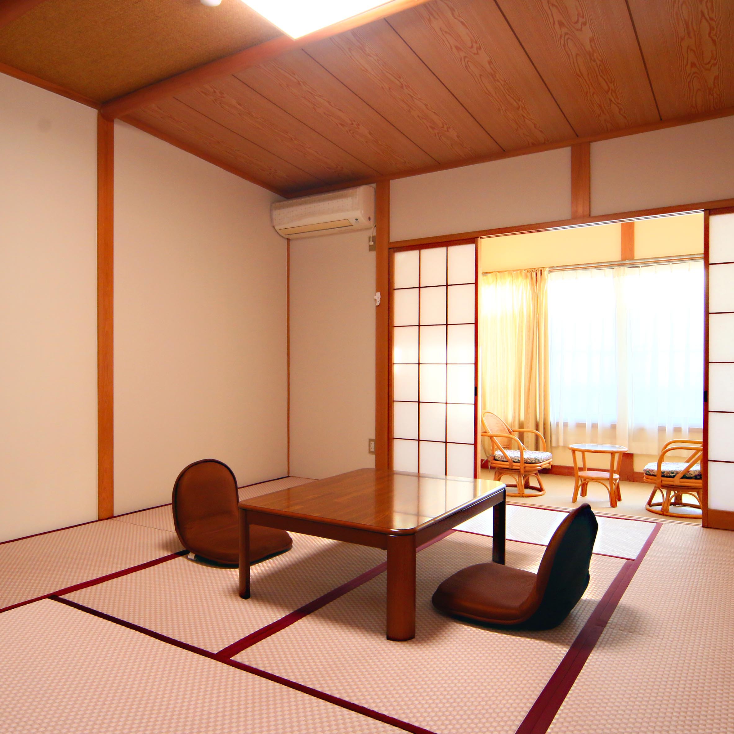 Wafu Pension Tamure Ideally located in the Shimoda area, Wafu Pension Tamure promises a relaxing and wonderful visit. Both business travelers and tourists can enjoy the propertys facilities and services. Service-minded 