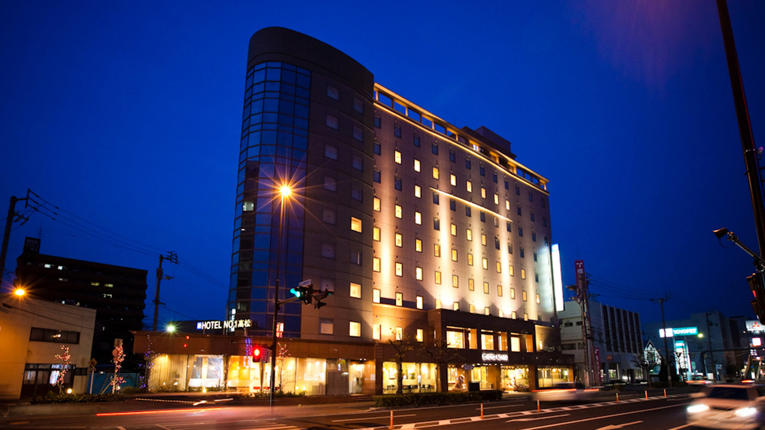 Hotel No. 1 Takamatsu Stop at Hotel No. 1 Takamatsu to discover the wonders of Kagawa. Featuring a satisfying list of amenities, guests will find their stay at the property a comfortable one. To be found at the property ar