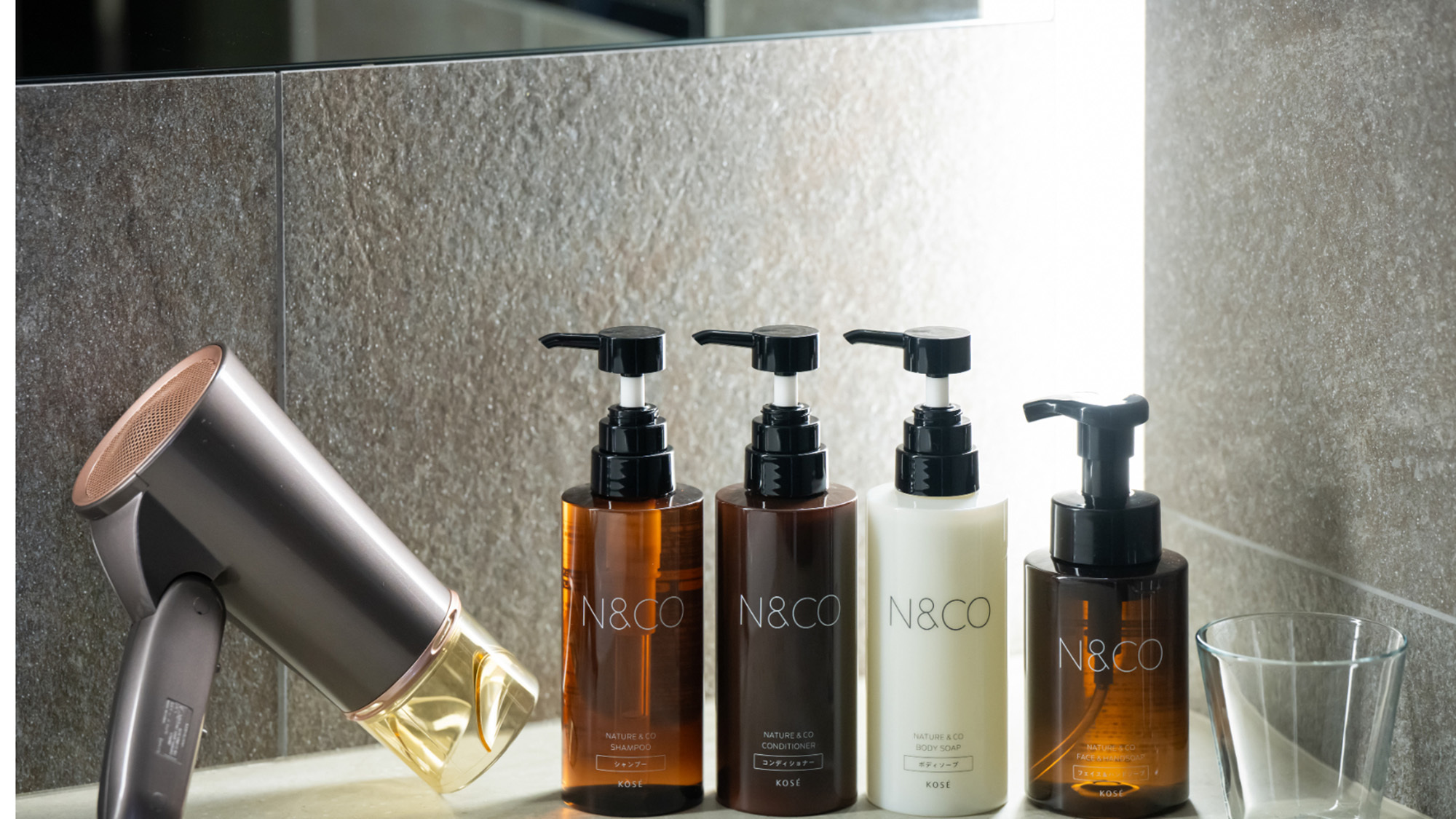 シャンプー、コンディショナー、ボディソープ&ドライヤー