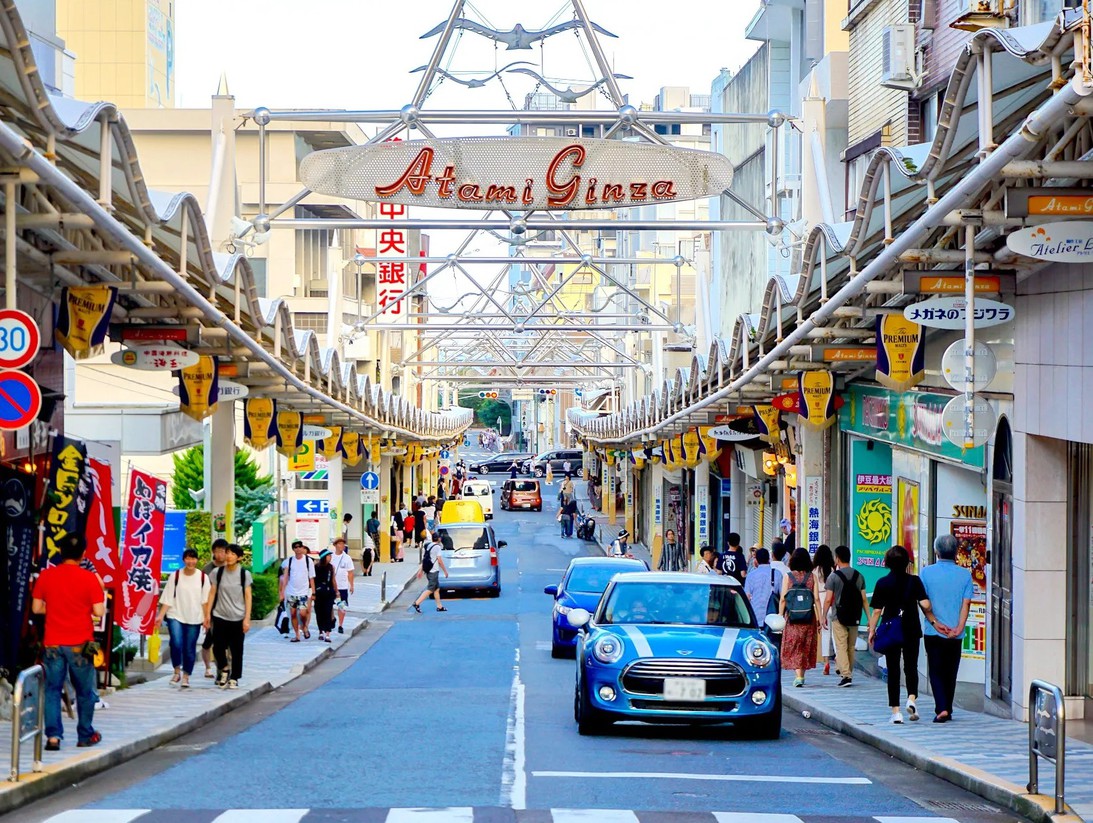 【熱海銀座通り商店街】