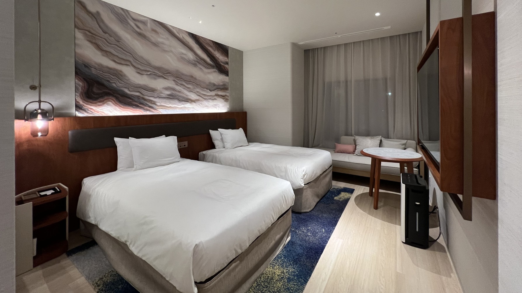 【ラグジュアリーツイン Type-B】ツインベッドの禁煙ルーム ※画像は一例です。