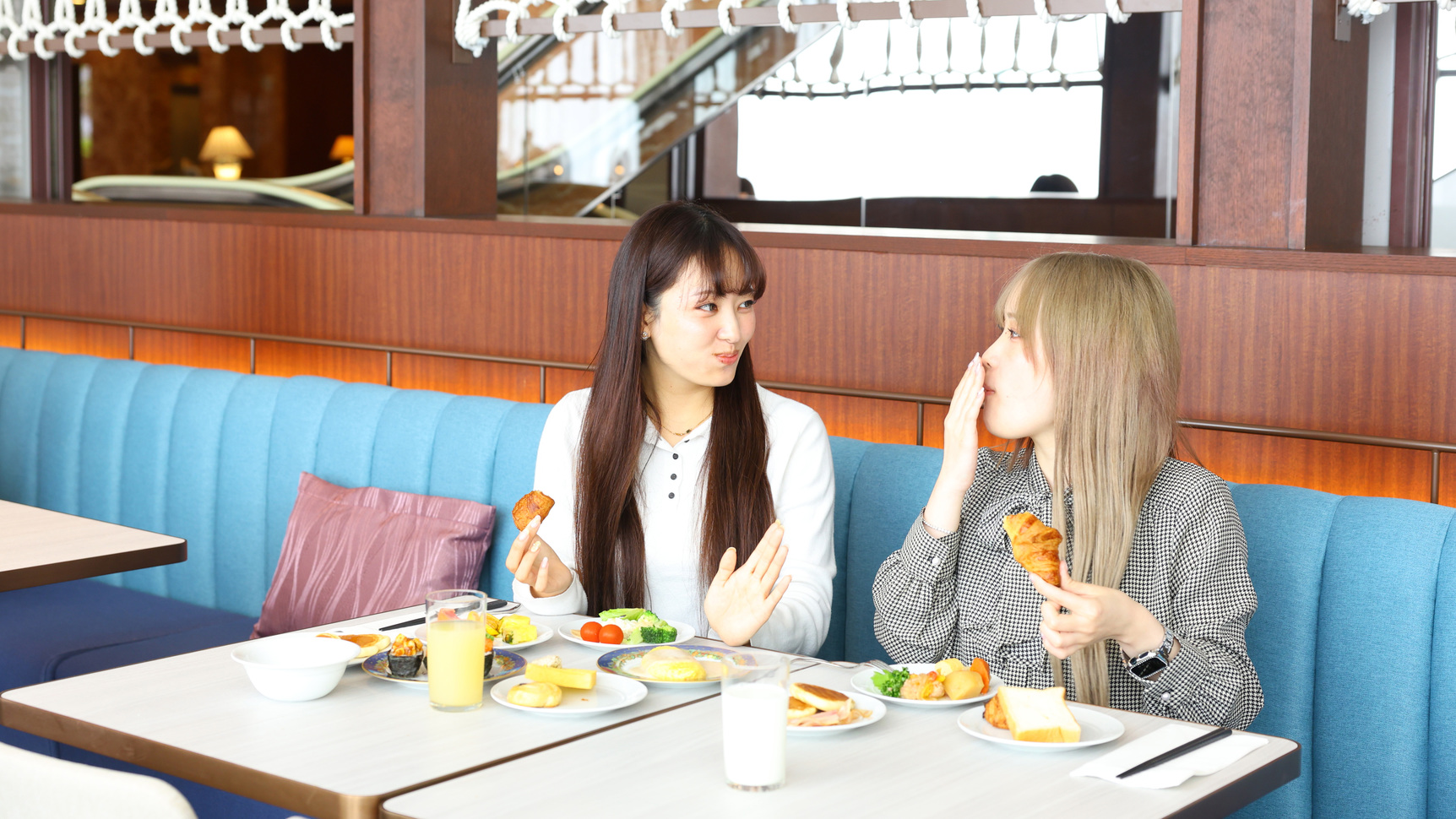 ご宿泊のお客様だけが利用できる専用ラウンジでの優雅なモーニングタイムをご満喫ください。