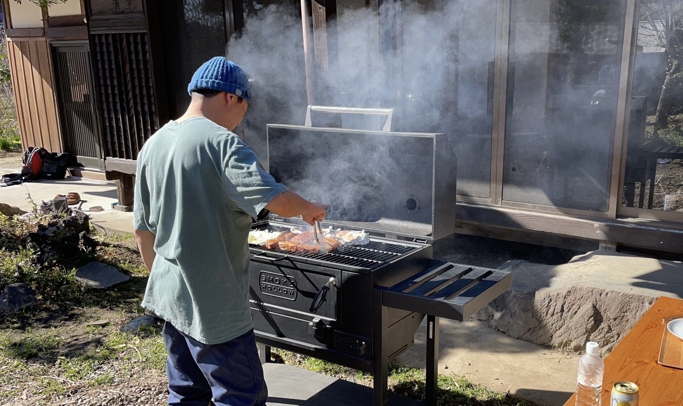 お庭でBBQ