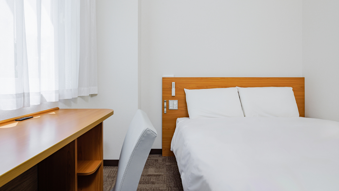 【ダブルルーム】客室の一例