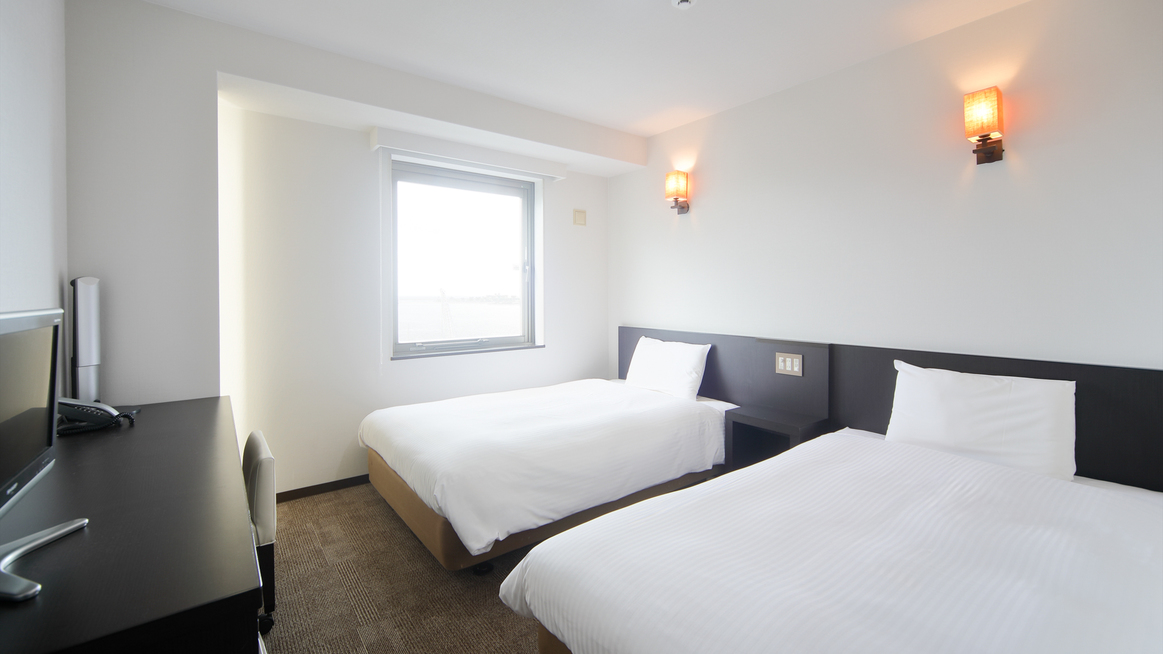 【2ベッド】ツインルームベッド幅120ｃｍ×;2台広さ16平米