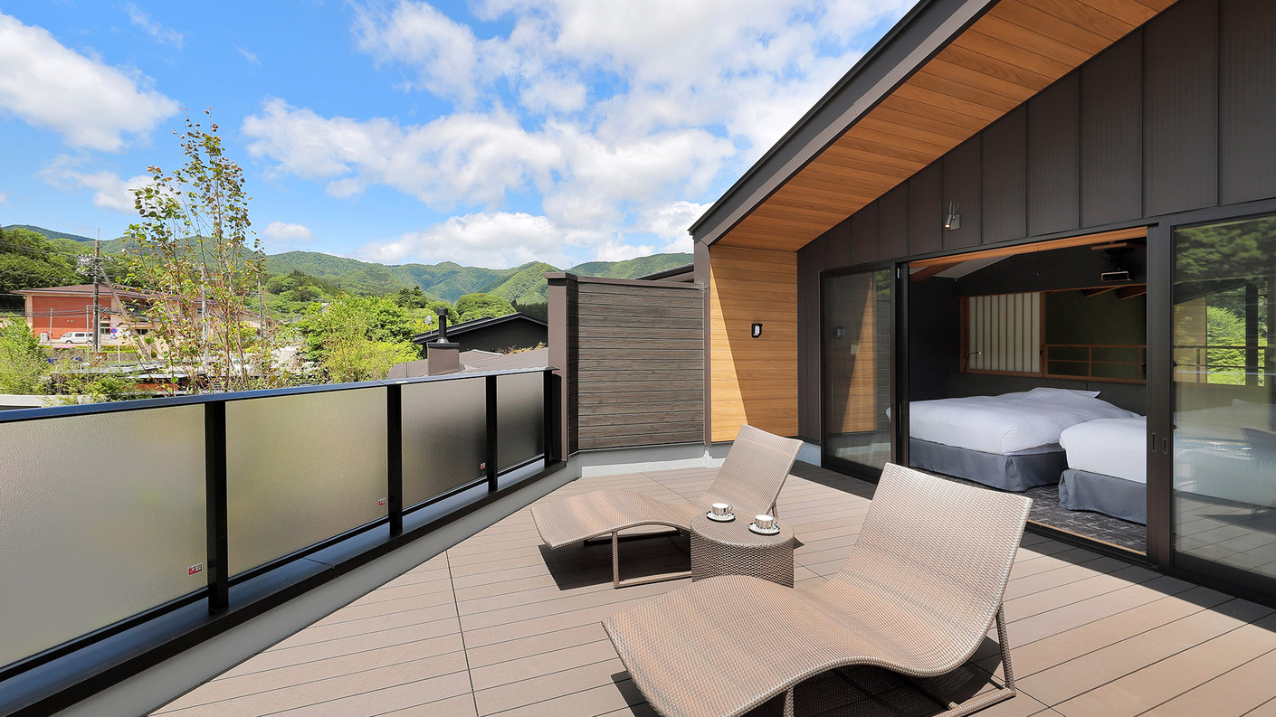 露天風呂付プレミアムヴィラ：2Fテラス