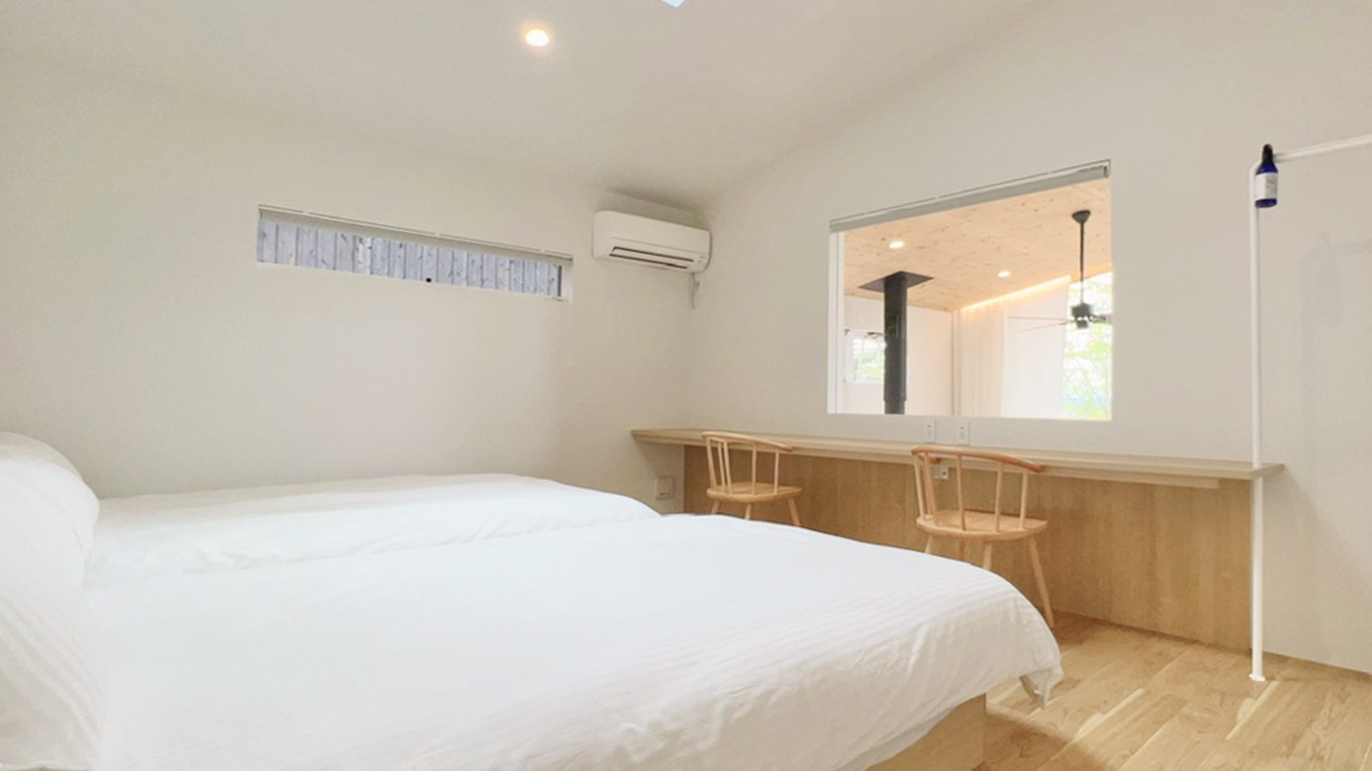 ・【檜風呂棟寝室】隣のお部屋とつながったおしゃれな構造となっています