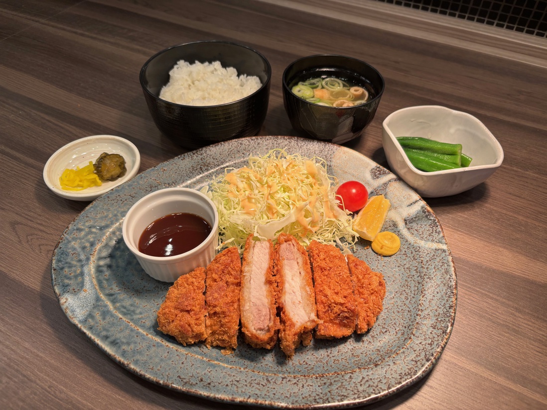 とんかつ定食