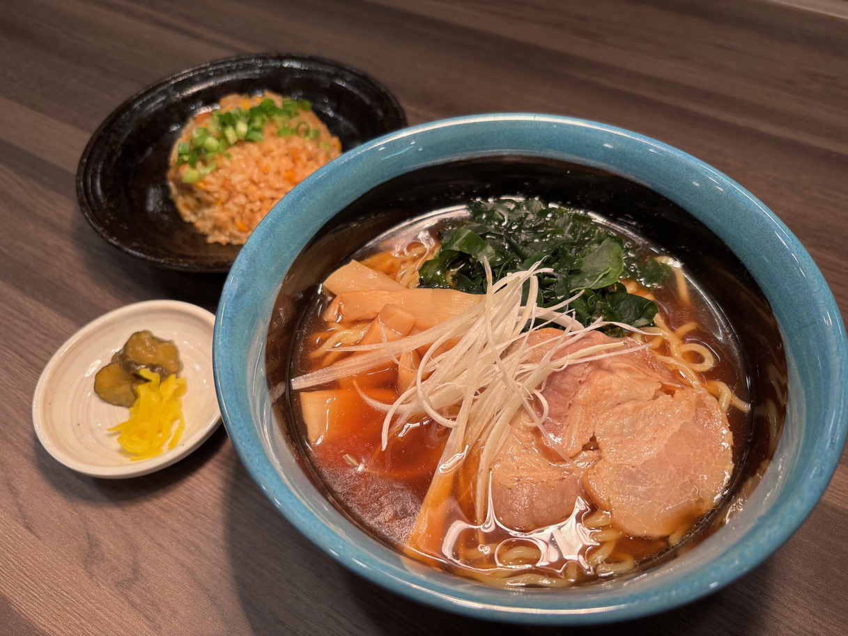 中華セット（ラーメン・半炒飯）