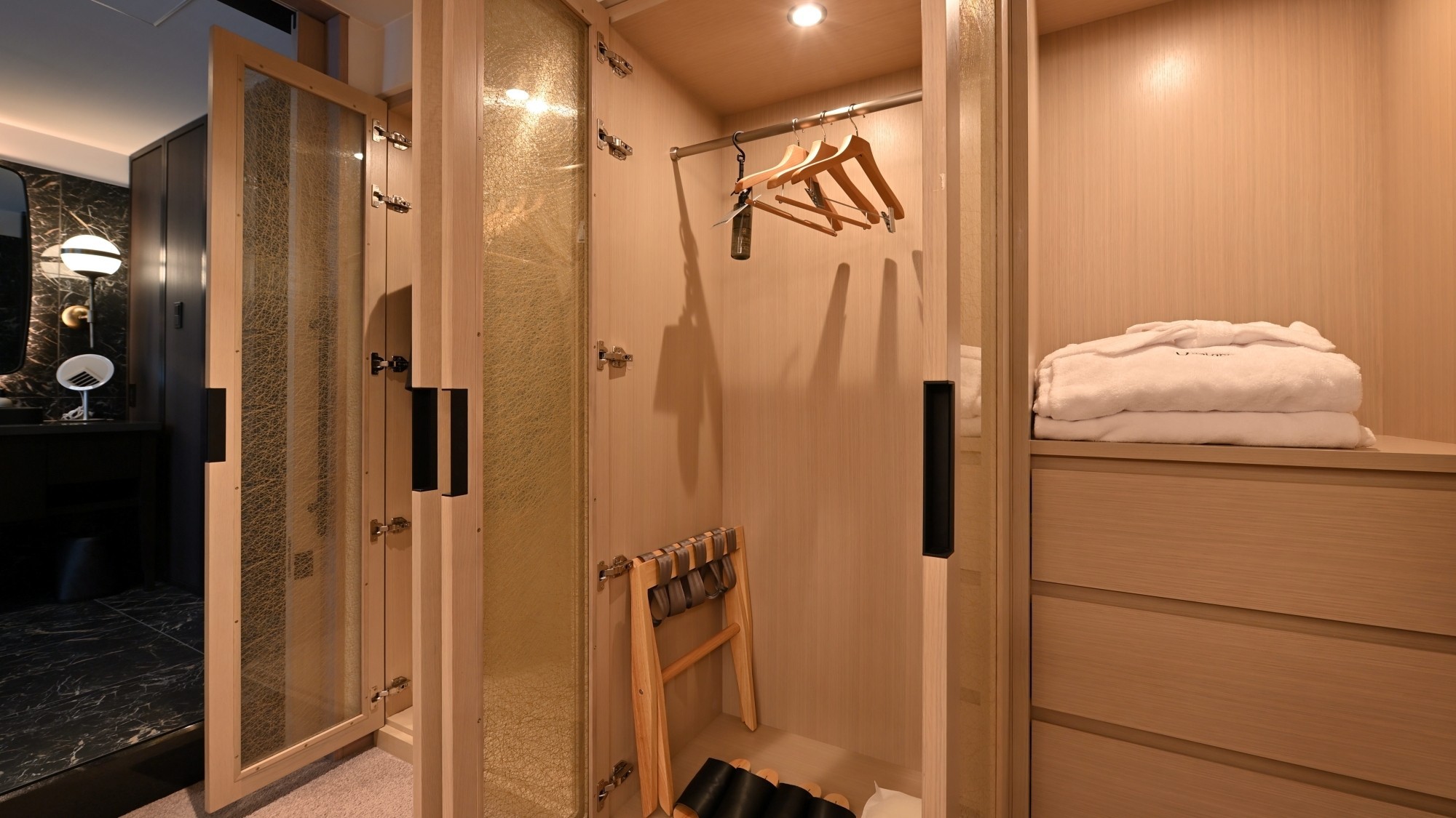 【ジュニアスイート】充実のアメニティと備品が快適な滞在をお約束いたします。