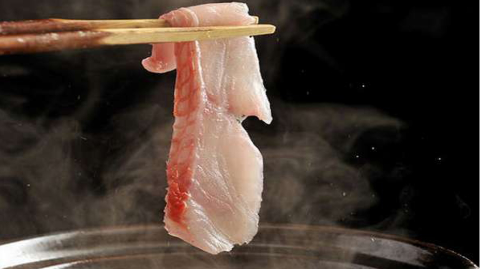 【ご夕食一例】金目鯛のしゃぶしゃぶ脂ののった金目鯛をしゃぶしゃぶで