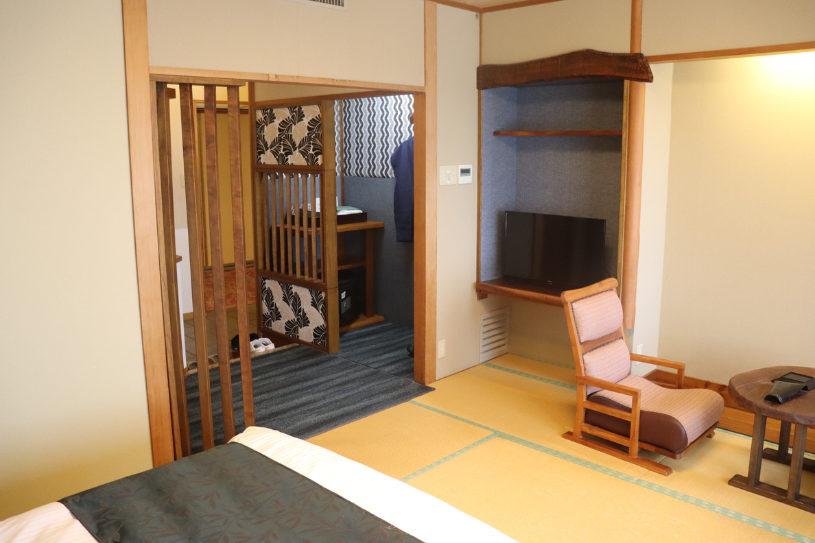 【海側】和室10畳（ダブル）