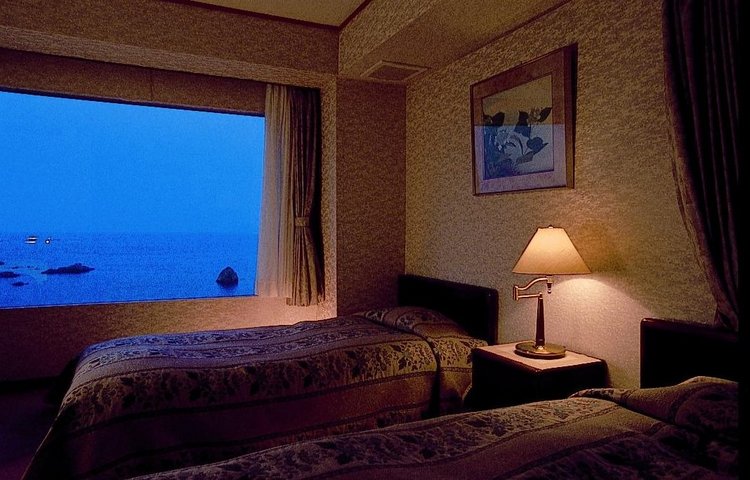 【客室】コーナースイートルーム