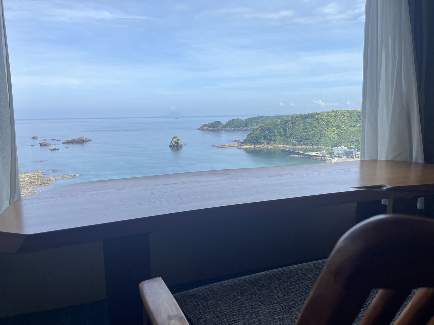 【海側】和室10畳（ツイン）