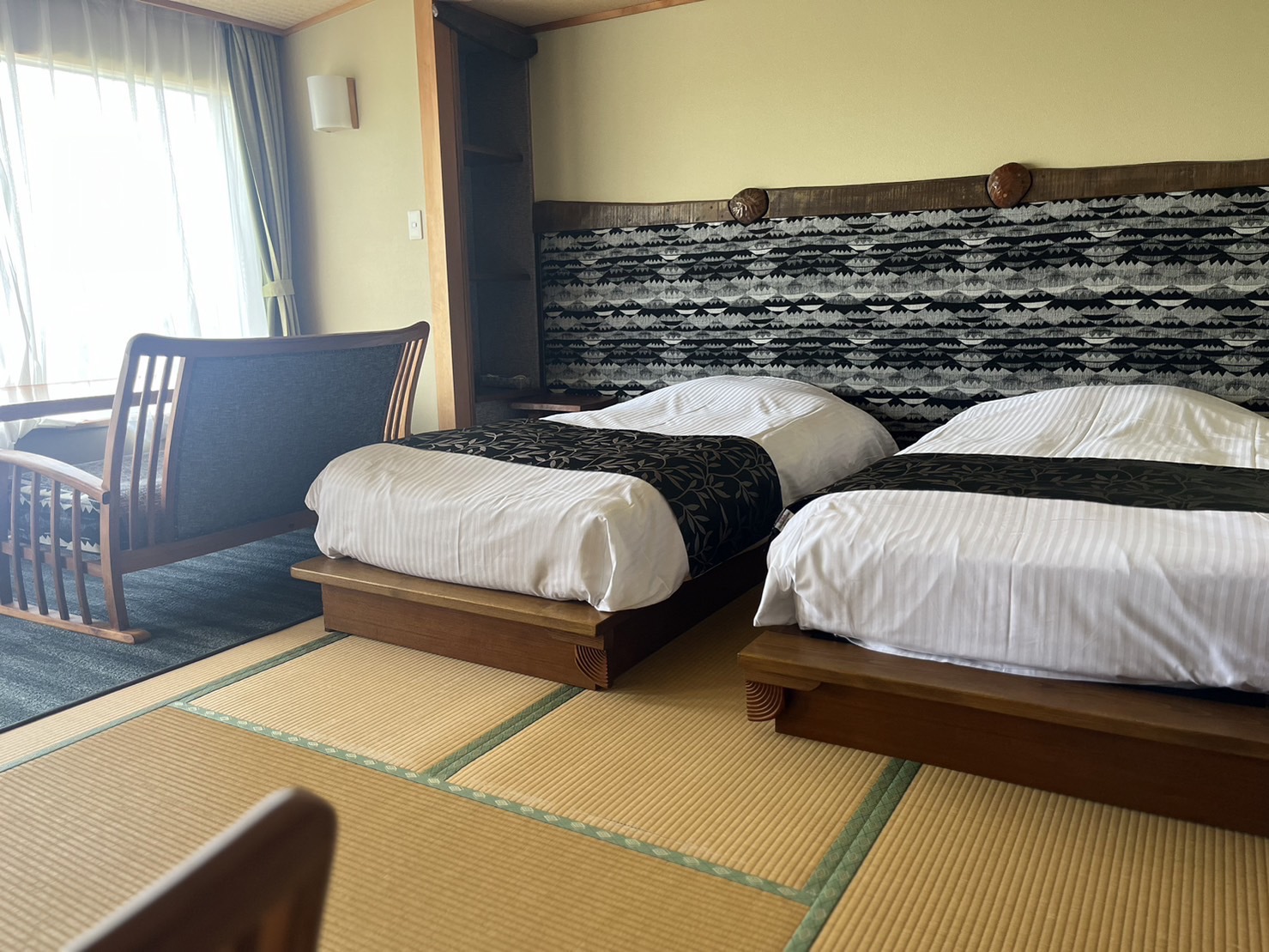 【海側】和室10畳（ツイン）