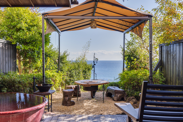 【海側】源泉掛け流し露天風呂付客室＜陶器＞（庭園付）