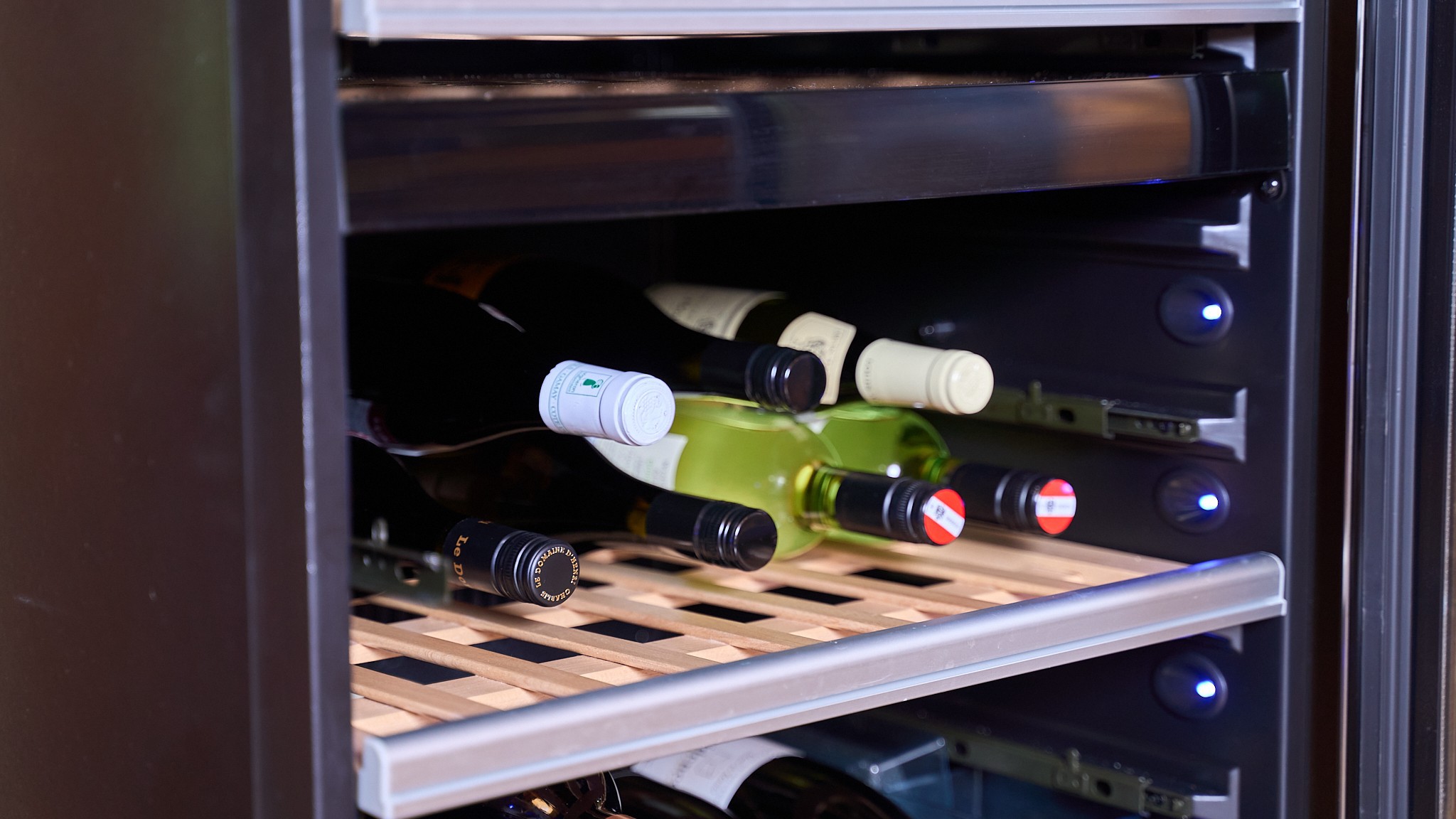 囲炉裏の間？ワインセラー