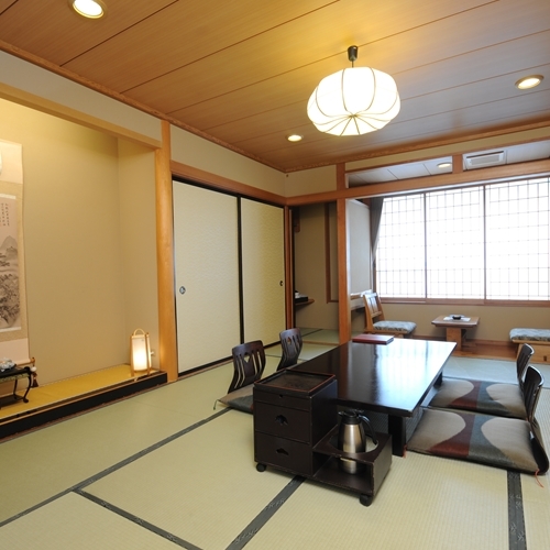 【西館】 和室10畳＋広縁