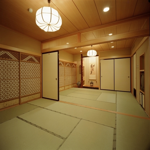 【西館】和室22畳 (西館・桂の間)