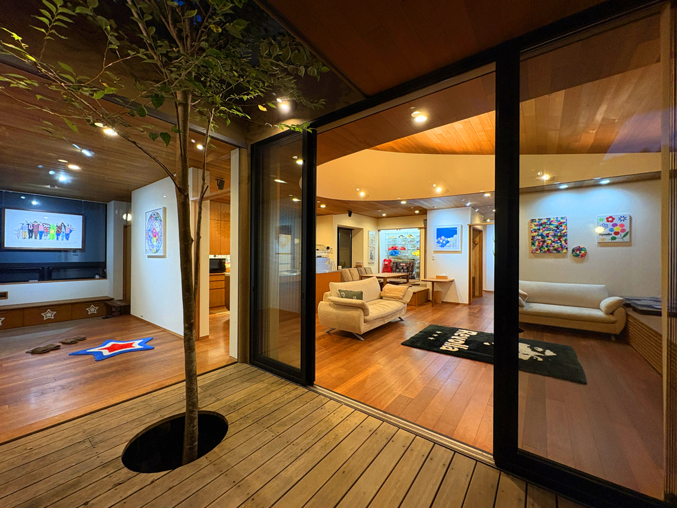 リビングと入口