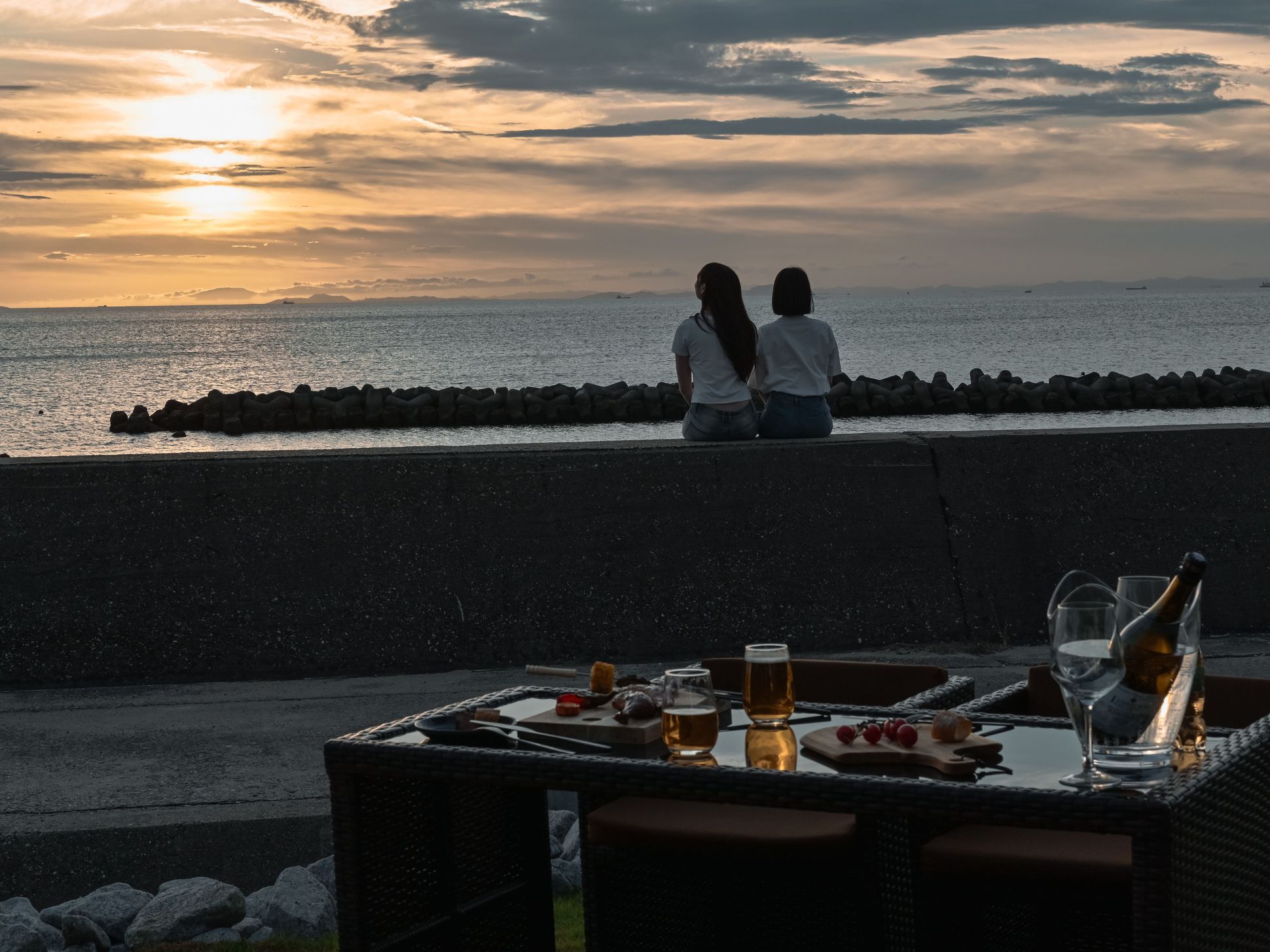 夕陽を眺めながらBBQ