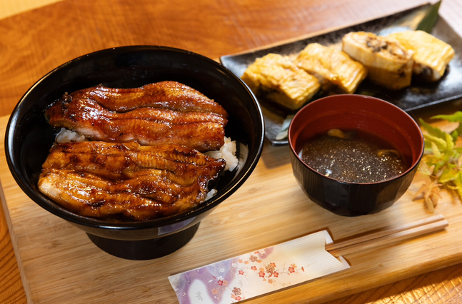 アラカルト鰻丼