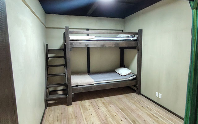 2人〜4人部屋：2人利用時