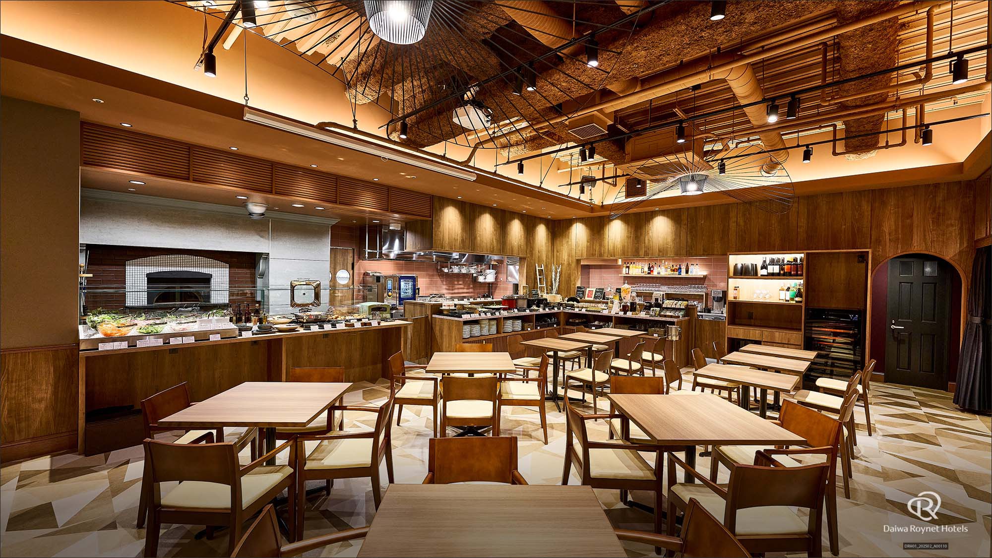 イタリアンレストラン「Tavernetta Salvatore 秋田」店内