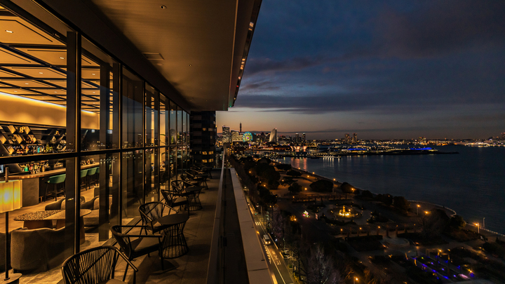 Bar & Lounge / Roof Top Terrace 夜景