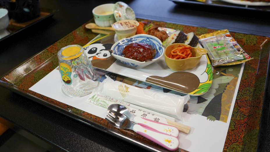 *ご夕食一例／お子様が大好きなハンバーグやスパゲッティ！お子様用のお膳も用意がございます