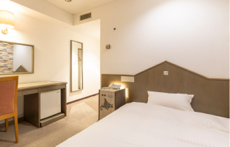 room-003