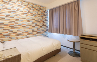 room-004