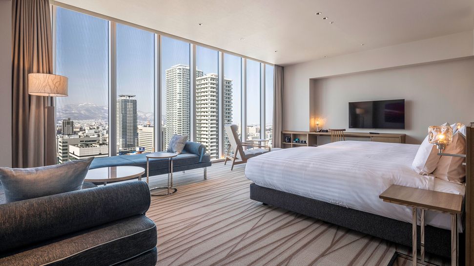 【スイート】52平米／6室限定の高層階スイート。旅の疲れを癒す眺望をお愉しみいただけます