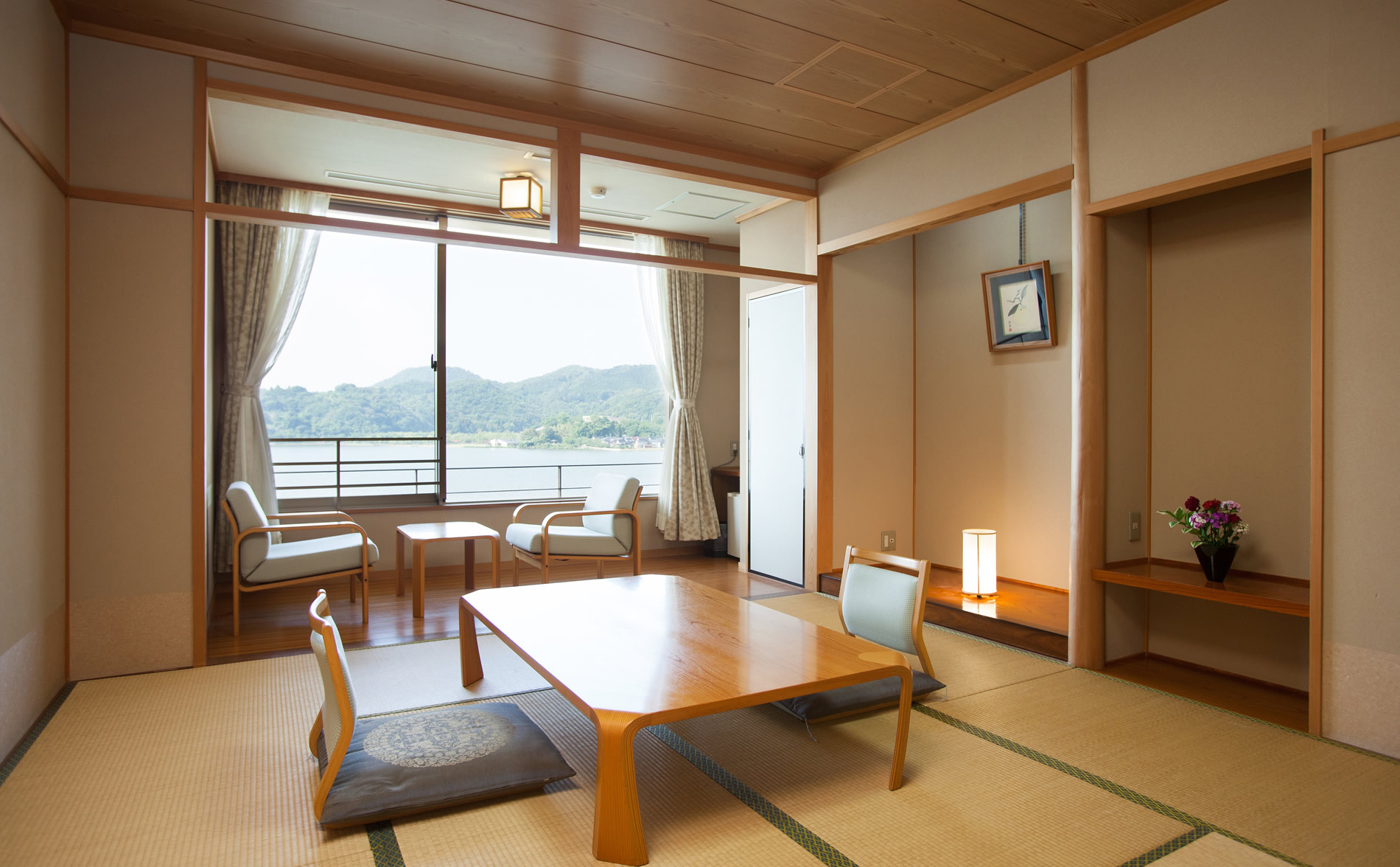 Togo Onsen Kokuminshukusya Suimeiso Interior 1