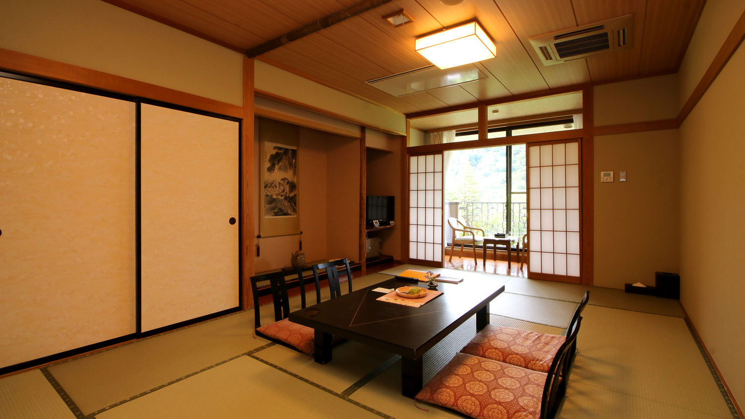 #【お部屋一例】ほっと落ち着く和室のお部屋。人数に合わせてお部屋をご用意いたします。