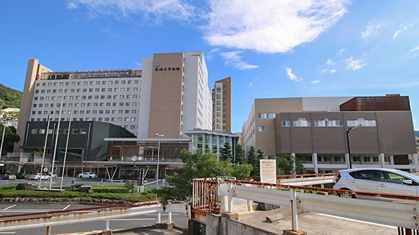 長崎大学病院 徒歩4分、長崎大学医学部 徒歩５分