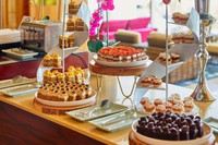 【ポイント20％】立地抜群★タモン湾一望のビーチ目の前・プールあり