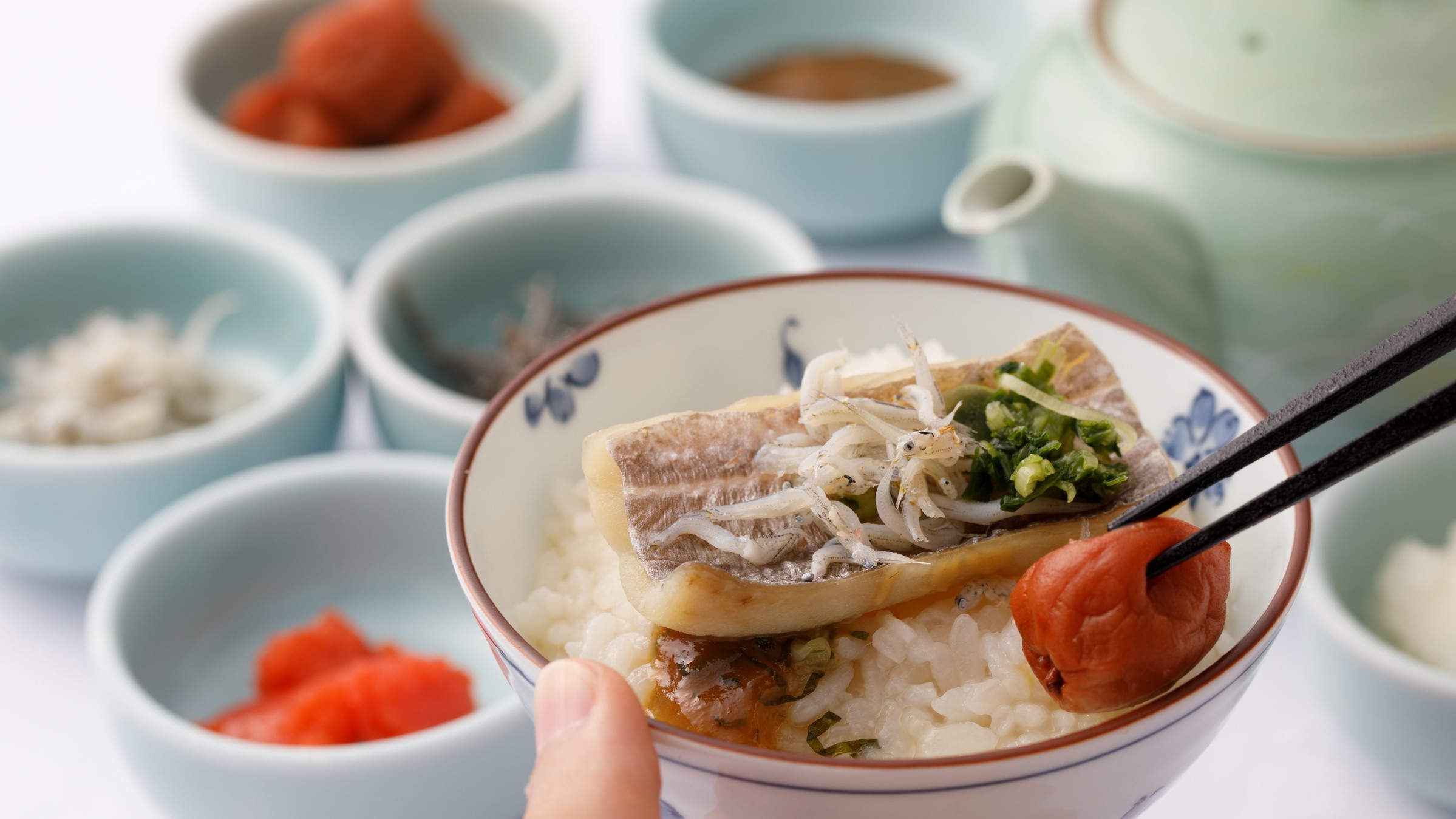 【朝食バイキング例】お出汁をかけて出汁茶漬けに