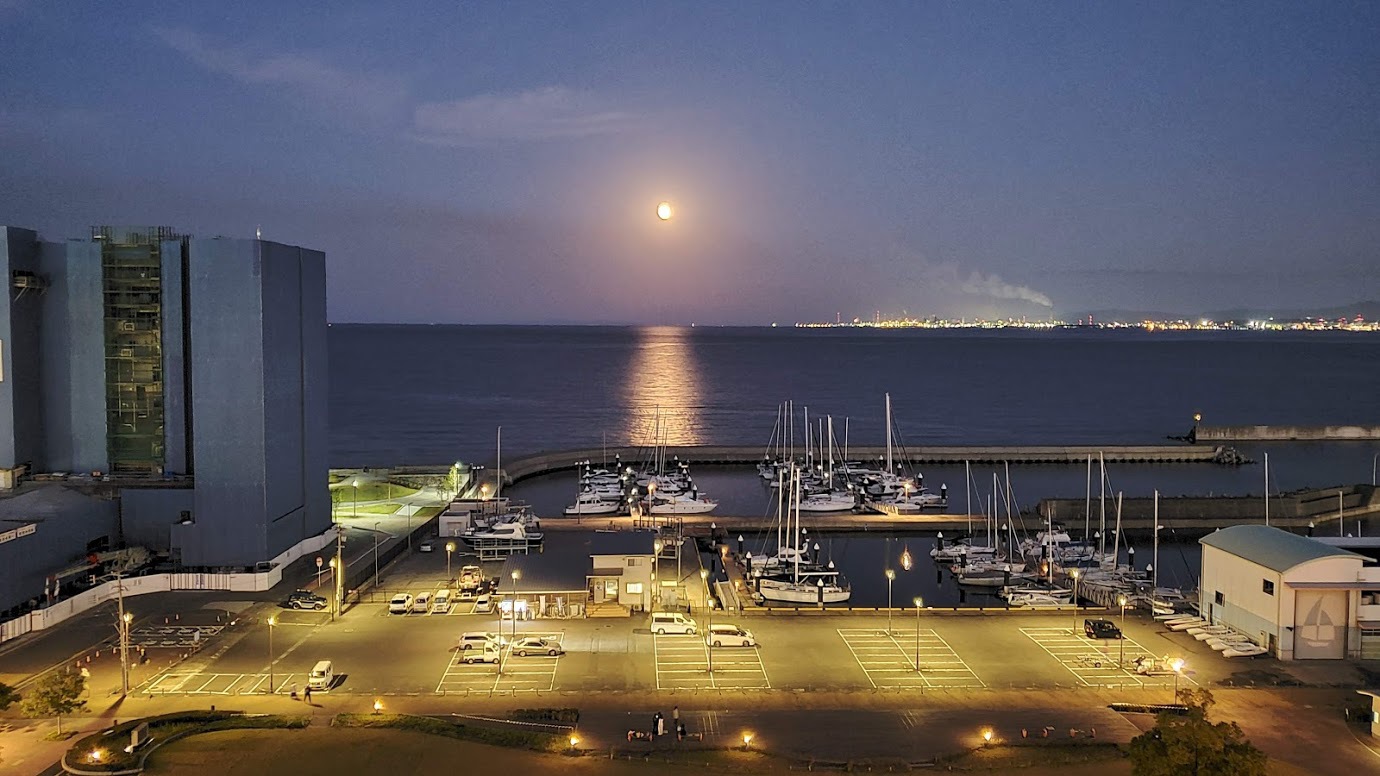 ホテルニューツルタから海側の景色(夜)