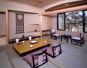 Shimoina Onsen Roman no Yakata Gekkabijin Located in Shimojo, Roman no Yakata Gekkabijin is a perfect starting point from which to explore Iida. Featuring a satisfying list of amenities, guests will find their stay at the property a comfortab