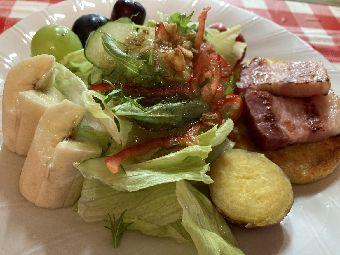 朝食メニュー一例