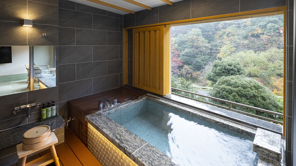   【温泉露天風呂付粋彩〜SUISAI〜】和洋室42平米以上客室露天風呂一例