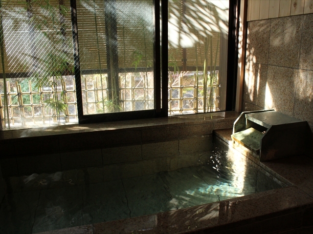 貸し切り風呂【石】