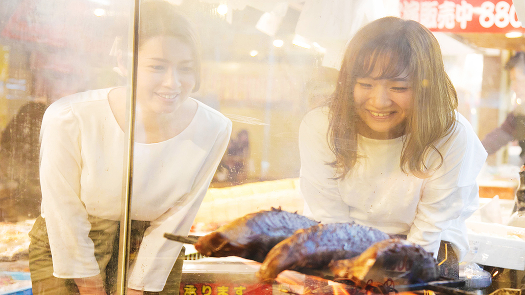 ひろめ市場高知名物かつおの藁焼き♪徒歩7分