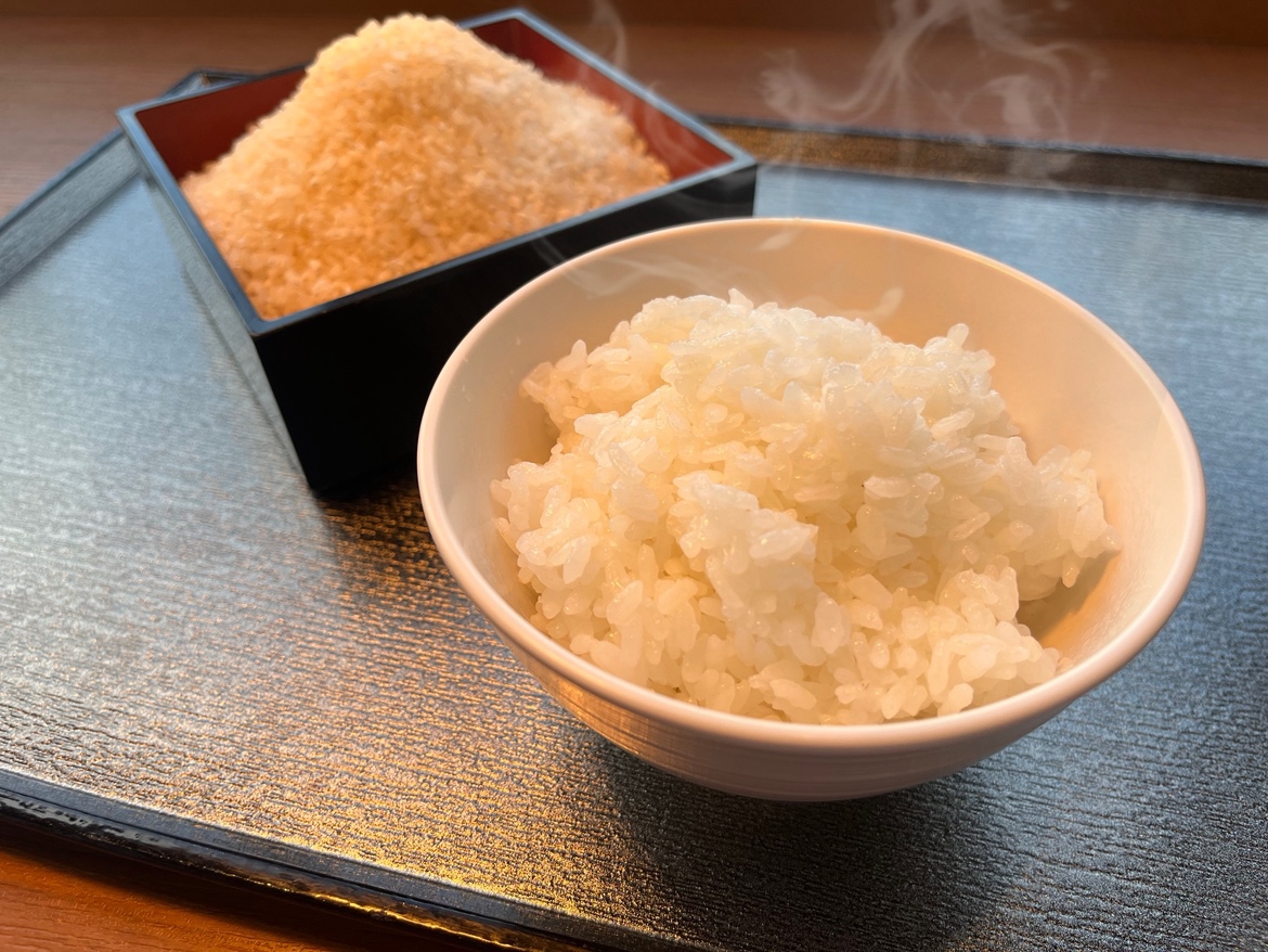 炊き立てのコシヒカリ