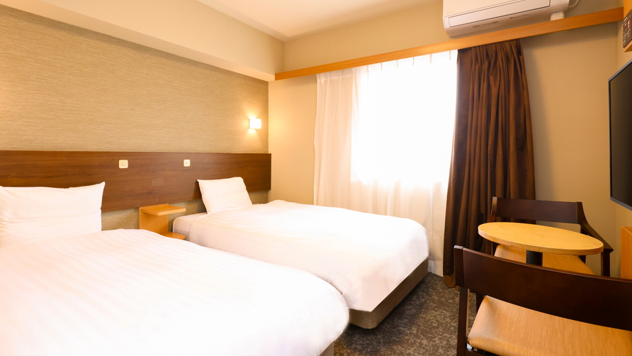 ツイン【禁煙・喫煙あり】（100×;195センチ×;2台）約18平米デスクタイプユニットバス付